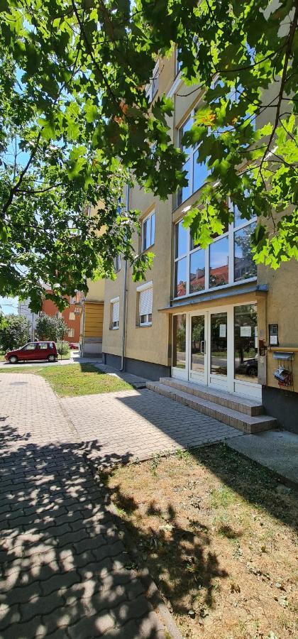 Апартаменти Ybs Apartman Залаегерсег Екстер'єр фото